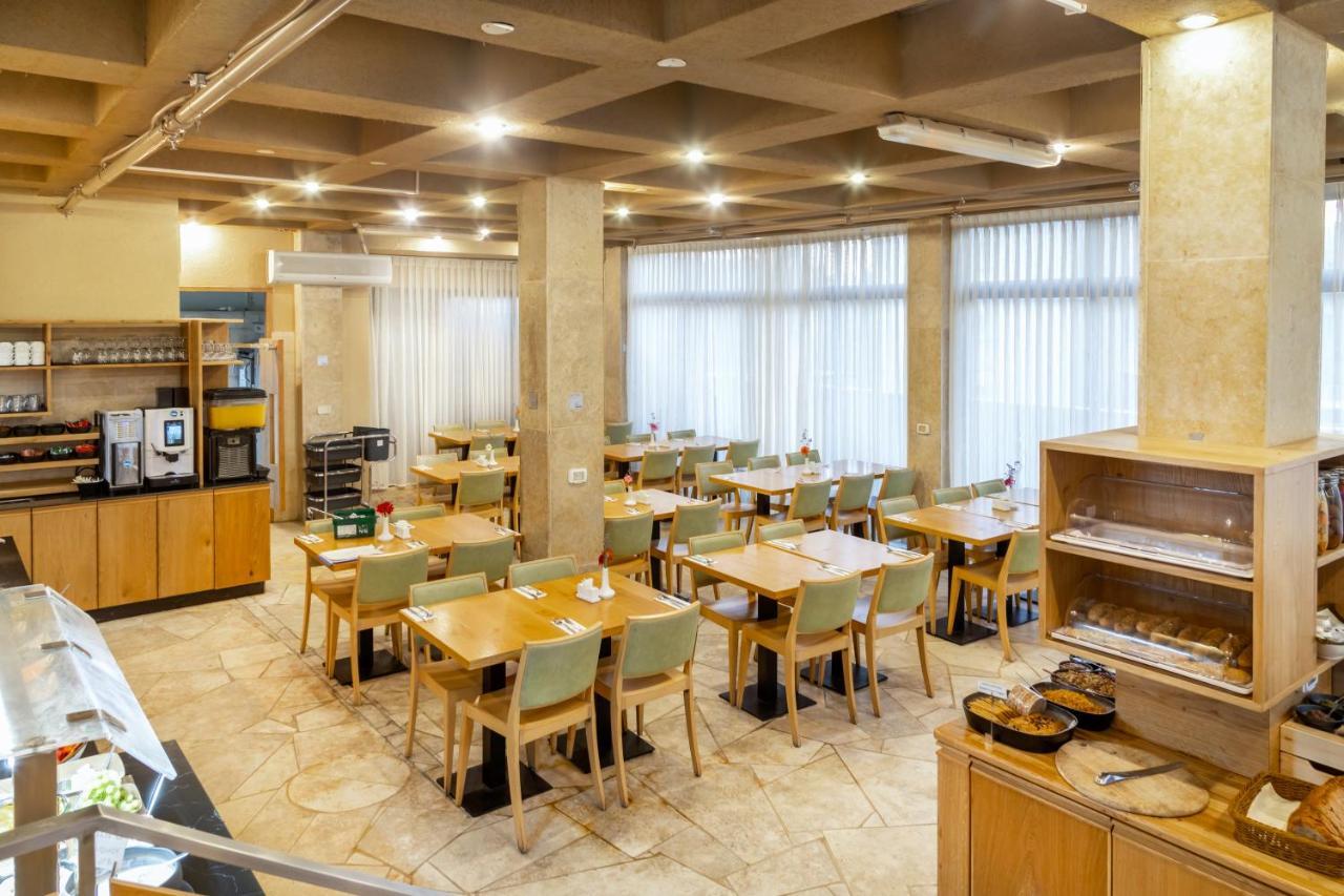 Ramon Suites By Smart Hotels Мицпе Рамон Екстериор снимка