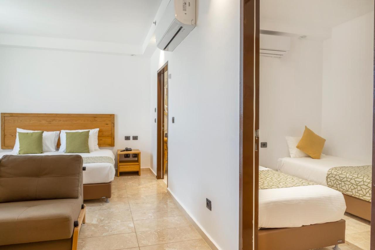 Ramon Suites By Smart Hotels Мицпе Рамон Екстериор снимка