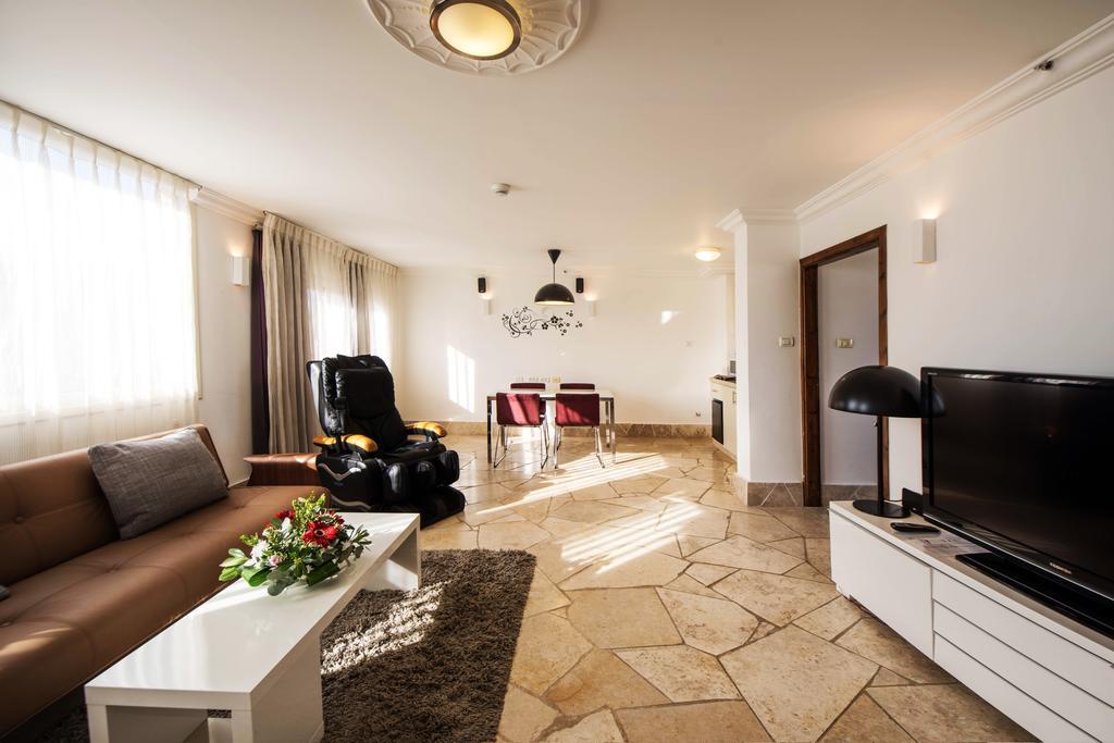 Ramon Suites By Smart Hotels Мицпе Рамон Екстериор снимка