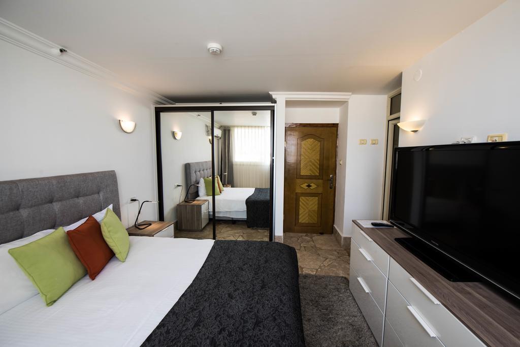 Ramon Suites By Smart Hotels Мицпе Рамон Екстериор снимка